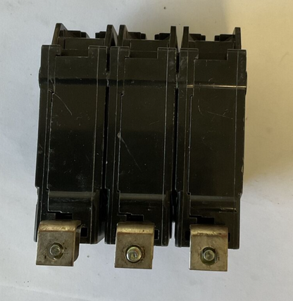 GENERAL ELECTRIC THQB 30A CIRCUIT BREAKER 3POLE