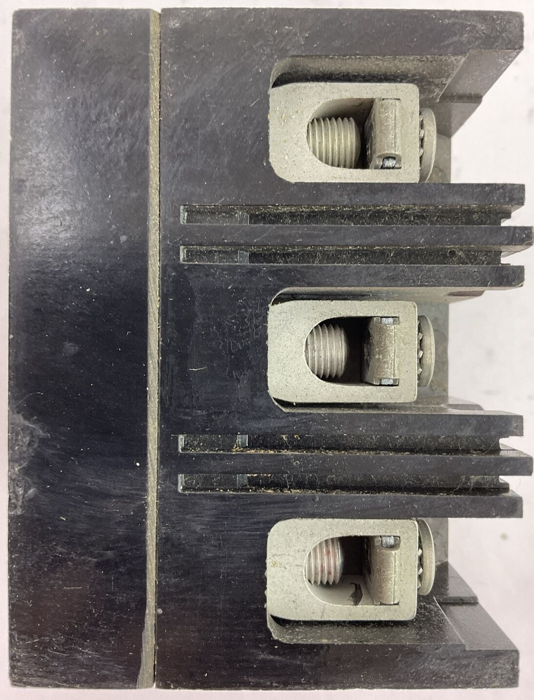 GE TED134Y100 MOLDED CASE SWITCH 100AMP 480VAC 3POLE