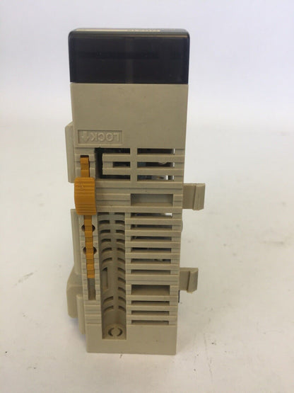 OMRON CQM1-OD215 OUTPUT UNIT MODULE 24VDC 1A/POINT 4A/UNIT 8POINTS