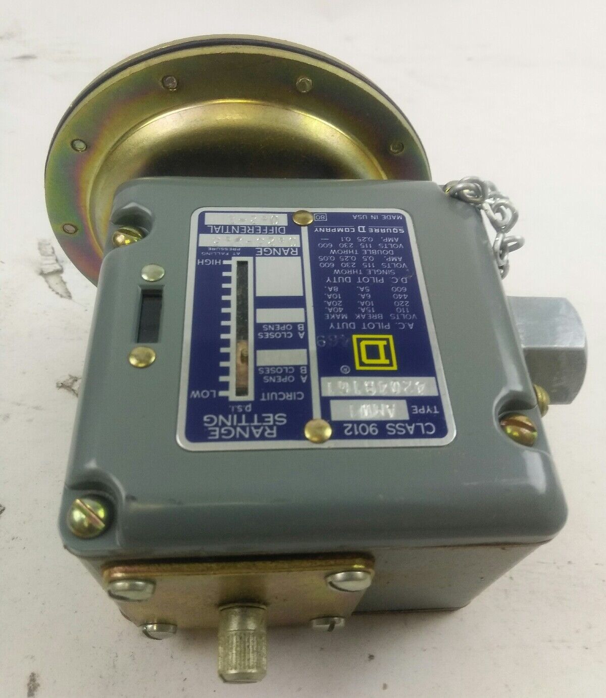 Square D INDUSTRIAL PRESSURE SWITCH  CLASS 9012 TYPE AMV-1 NEW OPEN BOX
