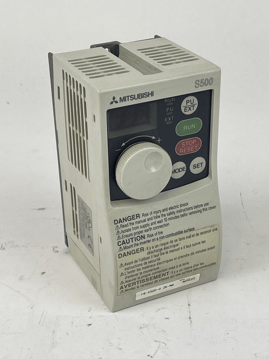 MITSUBISHI - FR-S520-0.2K-NA - 3 PHASE INVERTER - 1/4 HP, 2.6A, 240VAC .5-120Hz