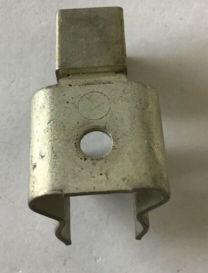 FUSE CLIP C12 WITH D1299 LUG   ****LOTOF9***