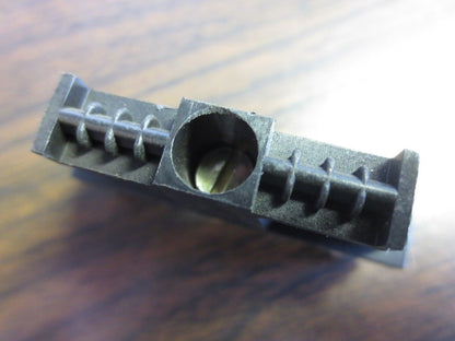 GE 451WNXEC3508S END CLAMP / END CONNECTOR w/ SCREW - NEW SURPLUS - BOX of 78