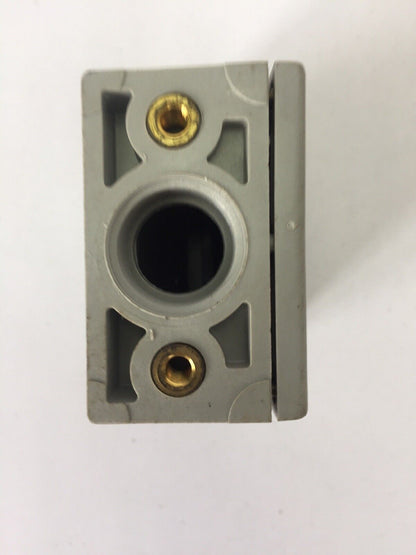 ALLEN BRADLEY 42MTB-5000 PHOTOSWITCH TERMINAL BASE  INPUT 120VAC USE W/42MR