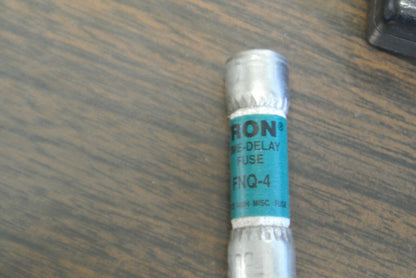 LOT of 3 / BUSS FNQ-4 TIME-DELAY FUSE 4A / 500V / NEW SURPLUS