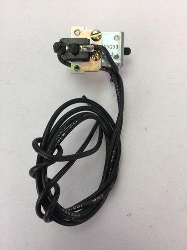 WESTINGHOUSE/CUTLER HAMMER 2609D39G16 FB SHUNT TRIP RH 2 OR 3P 480VAC W/CUT OFF4