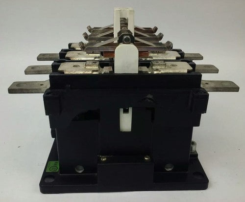 ABB EH450 CONTACTOR,  600V, 3PH, 525A, 400H.P., 3P, 355KW, EH, USED4