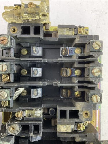 SQUARE D 8702SD02 REVERSING CONTACTOR SER A 600V 25HP 31063-409-38 COIL 120V 60H9