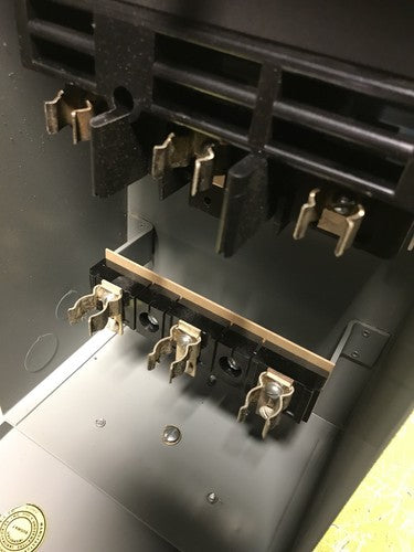 GE DFPC361 FLEX-A-PLUG PLUG-IN DEVICE / BUS PLUG 30A 600VAC 3-POLE4