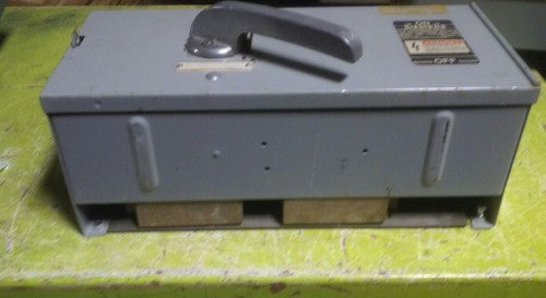 SIEMENS / I-T-E V7E2204LR Vacu-Break DISCONNECT SWITCH - 200A, 240V, 2-Pole0