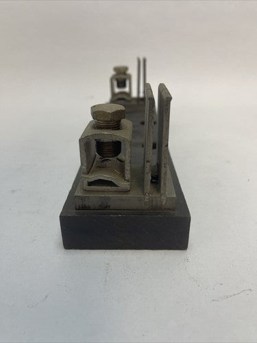UNDERWRITERS SAFETY DEVICE CO 10529-1C FUSE HOLDER 400A 600V4