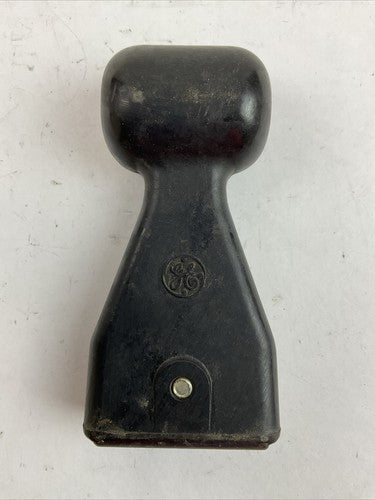 GE CIRCUIT BREAKER HANDLE EXTENSION CAT?? MODEL??3