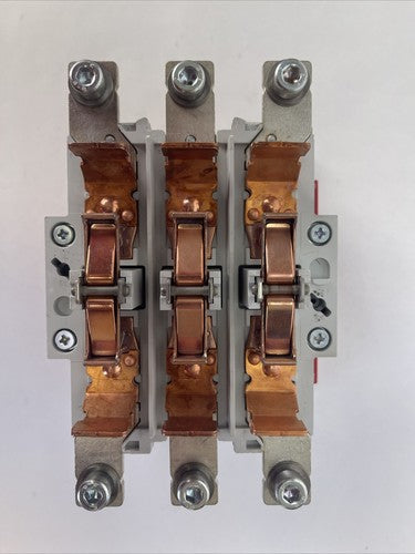 ALLEN BRADLEY 100S-D95EN22C CONTACTOR 600VAC 160A 75HP SER B 100S-D SER A7