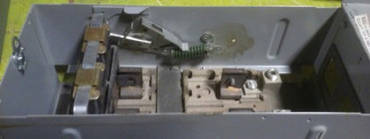 SIEMENS / I-T-E V7E2204LR Vacu-Break DISCONNECT SWITCH - 200A, 240V, 2-Pole6