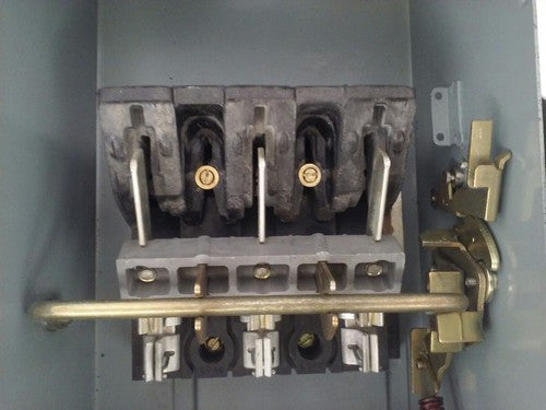 CHALLENGER RHD323SNC FUSIBLE SAFETY SWITCH 3PH 100A 240V 30HP TYPE 3R RAINPROOF5