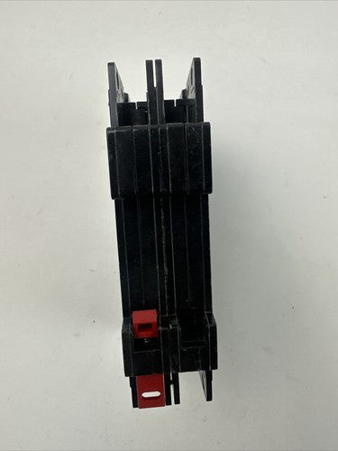 CUTLER HAMMER QCR2030HT QUICKLAG INDUSTRIAL CIRCUIT BREAKER 30A 240VAC 2POLE4