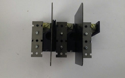 Eaton Cutler Hammer C360KCB Series A1 FUSE BASE - 3 Pole, 30 Amp (NEW IN BOX)1