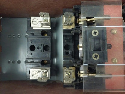 WESTINGHOUSE FDPT2211R SER.B FUSIBLE TWIN PANELBOARD SWITCH 30A 240V 2P 7.5HP5