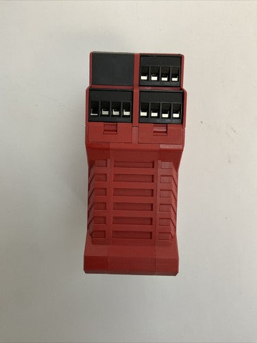 ALLEN BRADLEY 440R-M23147 SER B MSR138DP SAFETY RELAY OUTPUT AC15 250V DC13 24V5