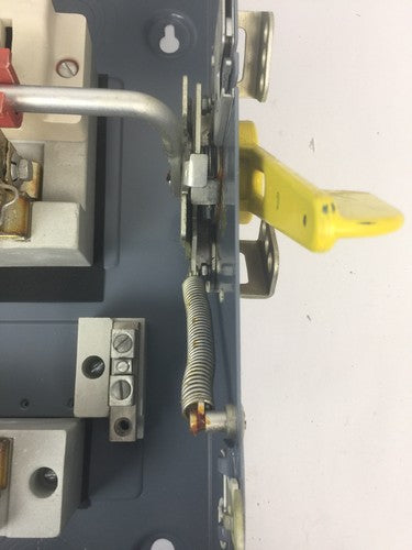 ARROW HART 24229 FUSIBLE HD SWITCH 3SN POLES 100AMP 240VAC 15HP NEMA 1 ENCLOSURE11