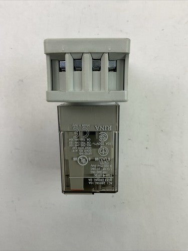 ALLEN BRADLEY 700-HN100 SER D RELAY SOCKET 700-HA32Z24 RELAY 24VDC 10A3