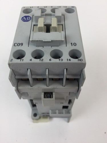 ALLEN BRADLEY 100-C09D*10 CONTACTOR 600VAC 25A COIL 24VDC6