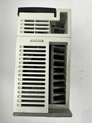 MITSUBISHI MDS-B-SVJ2-06 SERVO DRIVE H/W VER M OUTPUT 3.6A 3PH 170V POWER 0.6kW4