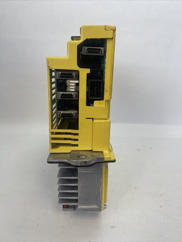 FANUC A06B-6089-H105 SER D SERVO AMPLIFIER OUTPUT 230VAC 18.7A INPUT 200-230VAC2