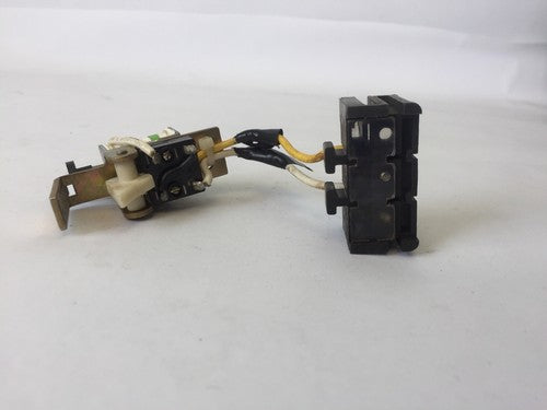 CUTLER HAMMER WESTINGHOUSE 6641C87G06 SHUNT TRIP SNT2T11K6