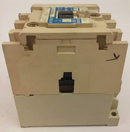 CUTLER HAMMER CN15DN3, SER. B1, CONTACTOR, 3PH, 3P, 27A, 600V, 10HP, 60HZ, NEW5