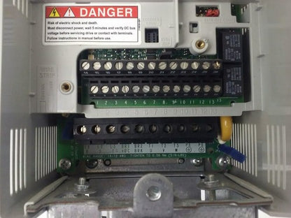 ALLEN BRADLEY POWER FLEX 70 20A-D2P1A3AYNNNC0 SER. A,3PH,480V, 1HP, W/ 20-HIM-A34