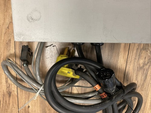 MIYACHI HF2/208 OUTPUT 290VAC 160A 33KVA INPUT 208VAC 50AMP 51KVA 2kHz HIGH FREQ6