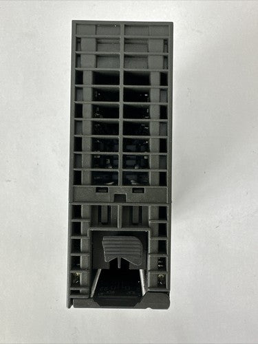 SIEMENS SIMATIC S7 1P 6ES7 322-1BL00-0AA0 OUTPUT MODULE SM322 D0 32 X DC24V/0.5A4