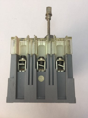 KLOCKNER MOELLER NZMH6-63 CIRCUIT BREAKER 600VAC 63A ZM6-25-CNA THERMAL TRIP 5