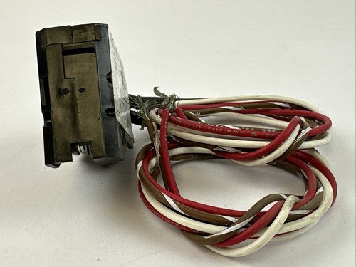 GE TFKASA2AB2 6A 240VAC 286A7734P22 AUXILIARY SWITCH F225 C/B ACCESSORY2