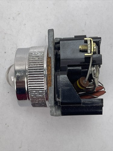 CUTLER HAMMER 10250T228 STD. IND. LIGHT 1 HOLE MTG. 440VDC2