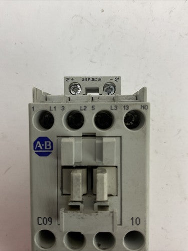 ALLEN BRADLEY STARTER (100-C09E*10 COIL 24VDC + 193-EECB 1.0-5.0A)8