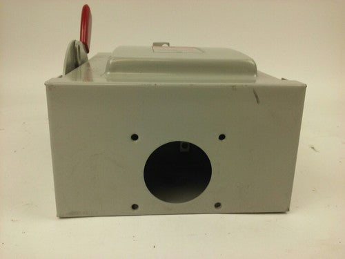 WESTINGHOUSE RHFN321 SAFETY SWITCH 30A, 240V, 3P FUSIBLE, TYPE 3R RAINPROOF, NEW8