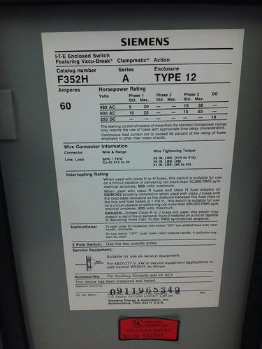 SIEMENS F352H, SER. A, 600VAC, 60A, 3PH, H.D. TYPE 12 ENCLOSED SWITCH INDOOR,NEW4