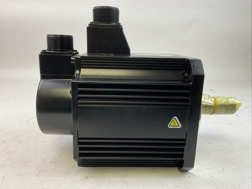PANASONIC MHMA102A1G AC SERVO MOTOR INPUT 200VAC REV 2000 R/MIN OUTPUT 1.0kW0