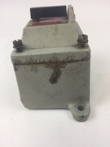 ALLEN BRADELY 600-TEX5 MANUAL STARTER SWITCH 1HP 115-230VAC 3/4HP 115-230VDC 1