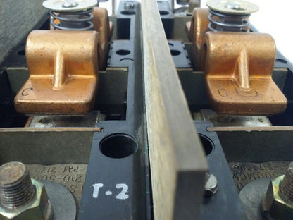 ARROW HART AH30-531-U20 CONTACTOR, 3P, 300A, 600V,SIZE 5,120V COIL,CONTACTS GOOD3