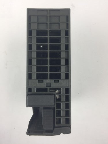 SIEMENS 6ES7 322-1BH01-0AA0 OUTPUT MODULE 6