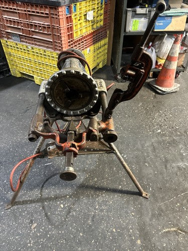 RIDGID 300 PIPE THREADER2