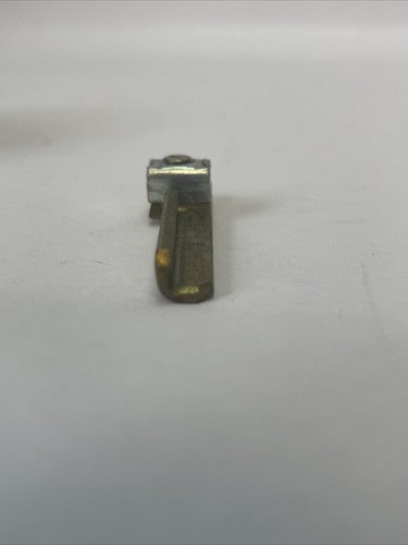 EAGLE #41 UNIVERSAL HEAVY DUTY ANGLE GROUND CAP 125V 30A OR 50A8