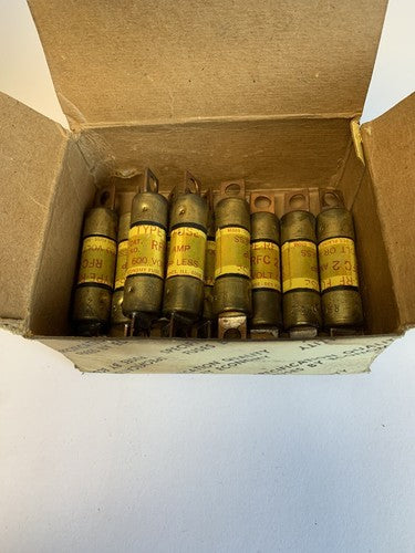 Economy Fuse RFC2 2A 600V Fuse "Lot of 10"1