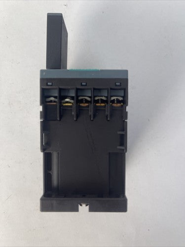 SIEMENS 3RT2015-1AB01 CONTACTOR 600VAC 20A COIL 24V 50/60HZ 3RT2916-1BB00 SURGE6