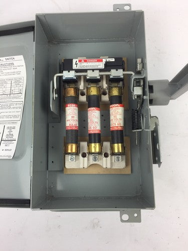 ITE F352H FUSIBLE SAFETY SWITCH 60 AMP 3POLE 600 VOLT WITH 3 60 AMP FUSE8