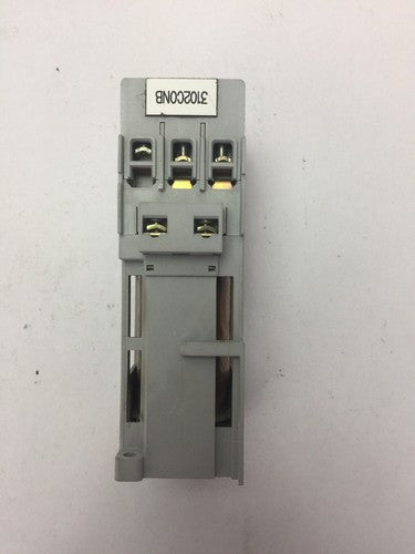 ALLEN BRADLEY 100-C30Z*00 SER B CONTACTOR 600VAC 45AMP 3PH 25 HP COIL 24VDC5