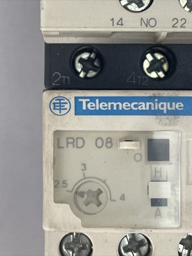 TELEMECANIQUE STARTER LC1 D09 CONTACTOR 25A 600VAC 7.5HP LRD 08 RELAY 2.5-4A2